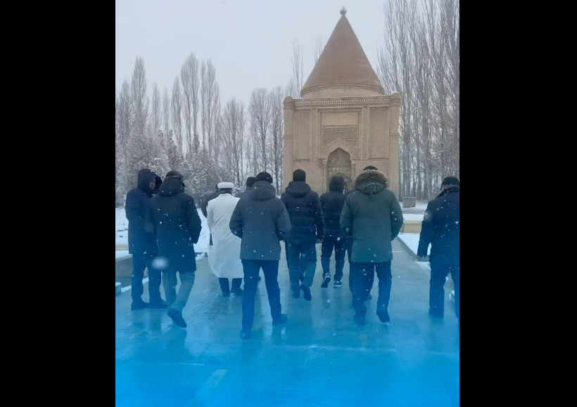 СЕНАТОРЛАР АЙША БИБІ КЕСЕНЕСІНДЕ