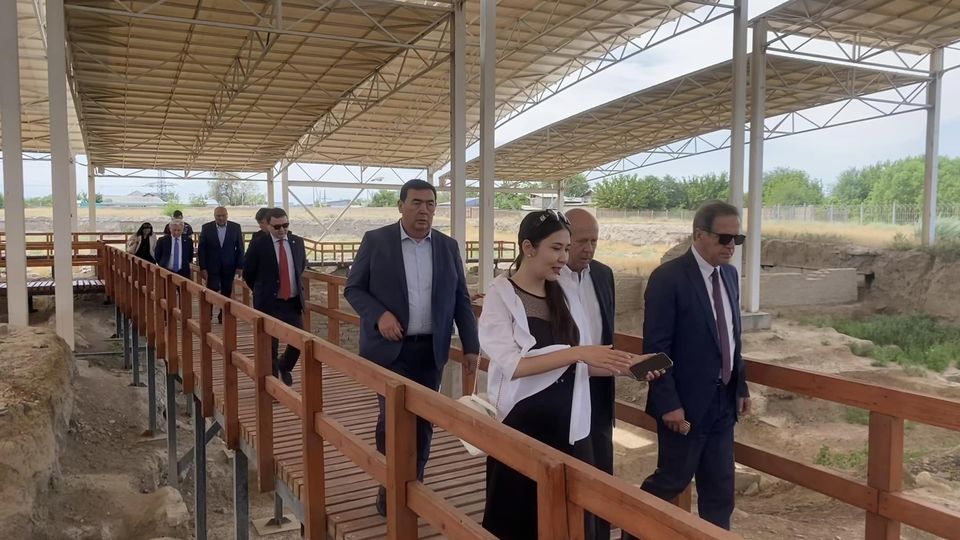 Георгиос Георгиопулос бастаған грек делегациясы