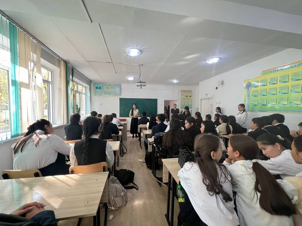 №49 Ы. Алтынсарин атындағы мектеп-гимназиясының оқушыларына «Ескерткіштер – елдіктің бейнесі» тақырыбында дәріс 