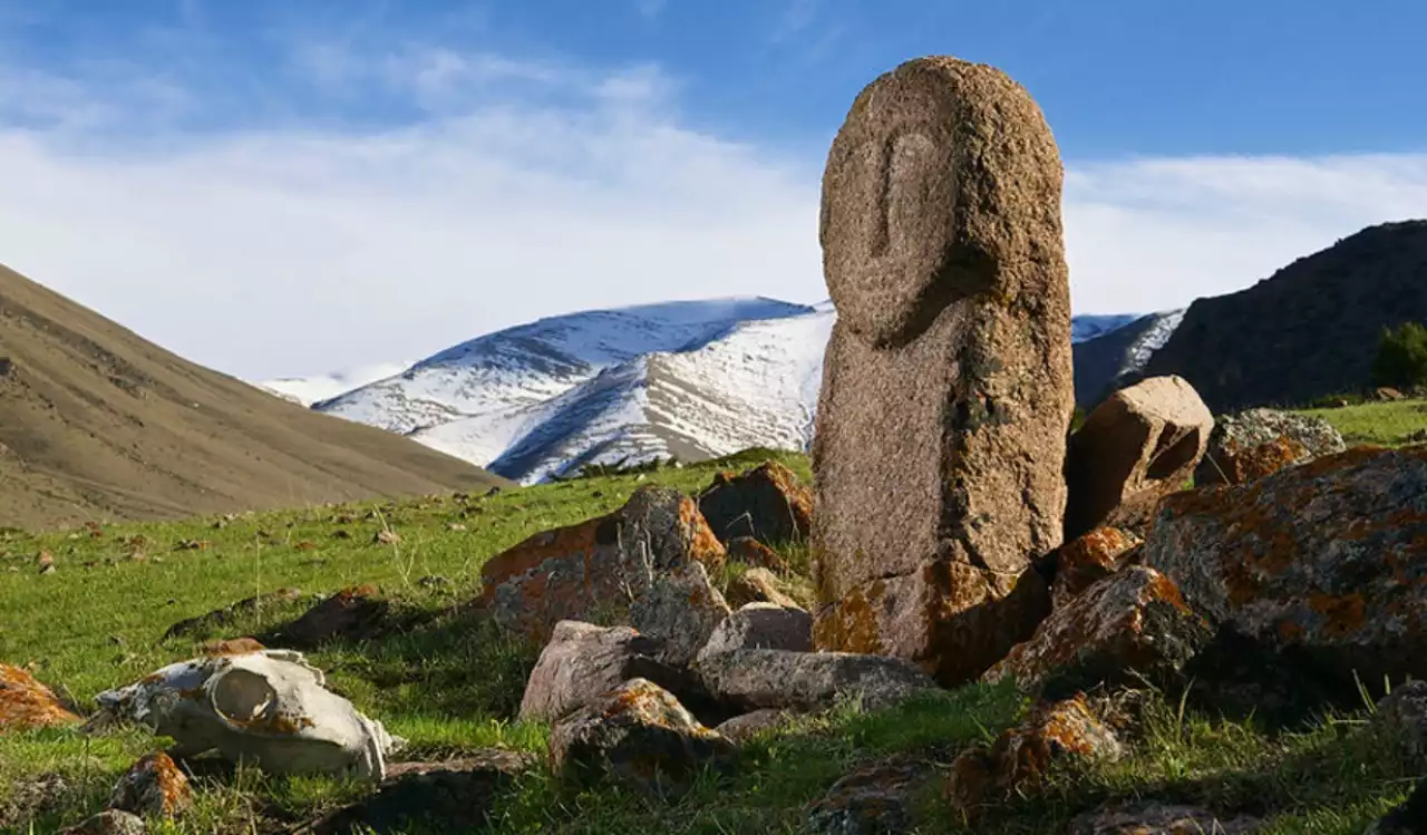 Мадина Мананбайқызы Ибадильдаева. Меркі ғибадатханасы. // AQ JOL Жамбыл облыстық қоғамдық-саяси газеті. –2024 ж. –5 қыркүйек.
