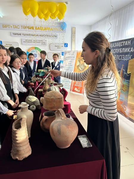 №3 мектеп лицейінің оқушыларына «Тарих – ғасырлар куәсі» тақырыбында жылжымалы көрме 03.12.2024