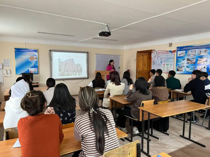  «ALEM» кәсіби білім беру колледжінің студенттеріне «Ескерткіштер ел тарихы» 12.12.2024
