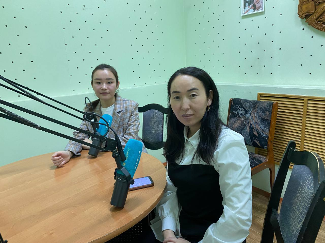 Ақдидар Кәрібекова «Жамбыл» радиосының FM 100,8 әуе толқынында «Тағылымды тарихы бар Сарысу жеріндегі Шоқай датқа кесенесі» тақырыбында сұхбат берді 16.01.25