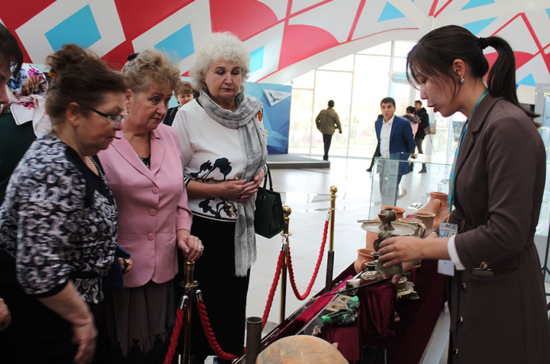 15 қараша-Қазақстан Республикасының төл теңгесі күні