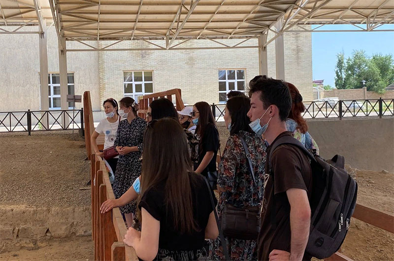 Экскурсиялық қызмет көрсетілді