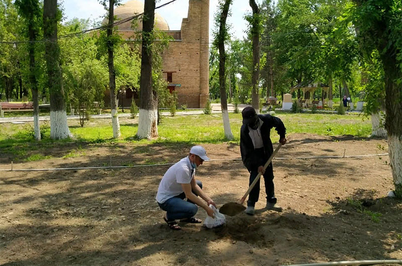 "Қарахан" кесенесінің топырағы