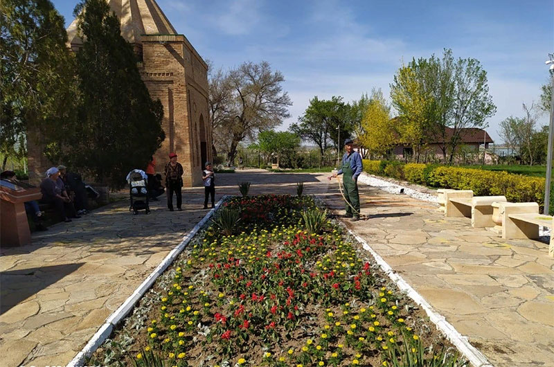 Музей қызметкерлері көгалдандыру жұмыстарын жүргізді