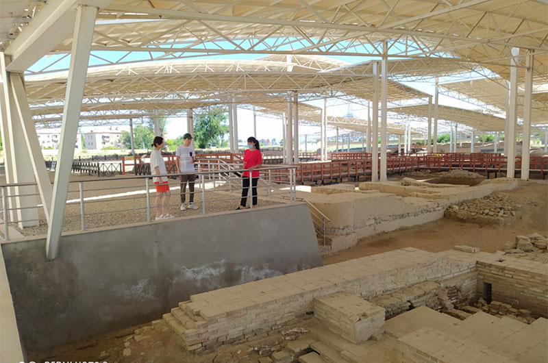 «Көне Тараз» археологиялық паркінде экскурсия жүргізілді