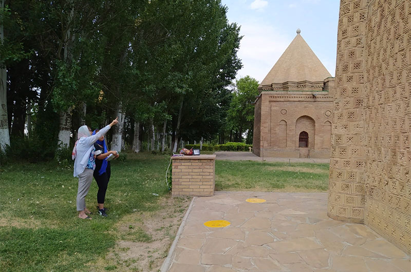 Ғылыми этнографиялық зерттеу жұмыстарын жүргізді