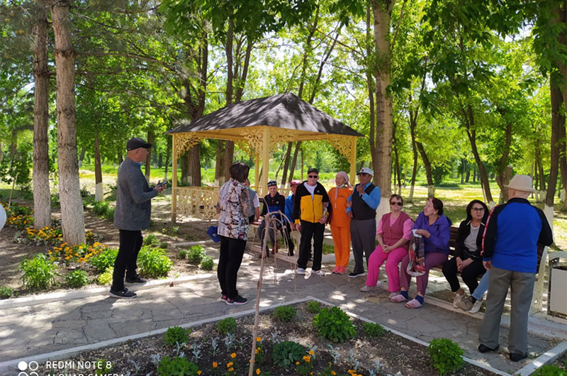 Қаратау қаласының Қарттар үйінен келген қала қонақтарына экскурсия жүргізді