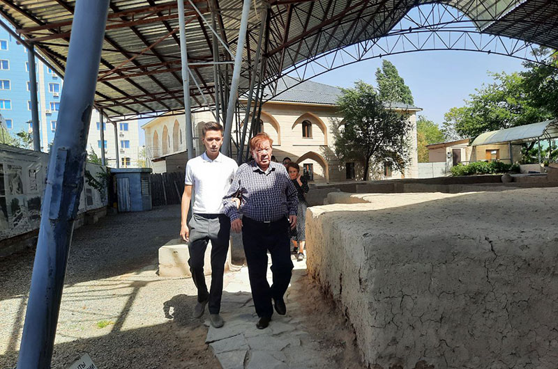 Мұхтар Шаханов Әулиеата жерінде