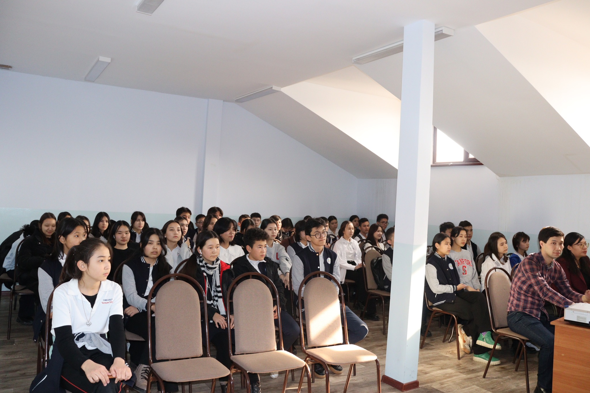 Келешек-Тараз ғылыми интелектуалдық мектеп-лицейіндегі дәріс